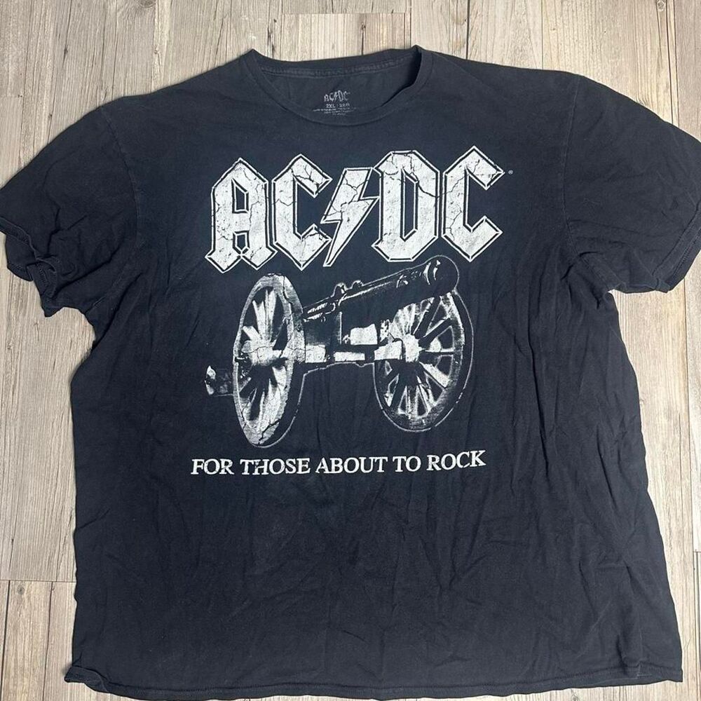 Acdc-rag Men's Black and Grey T-shirt